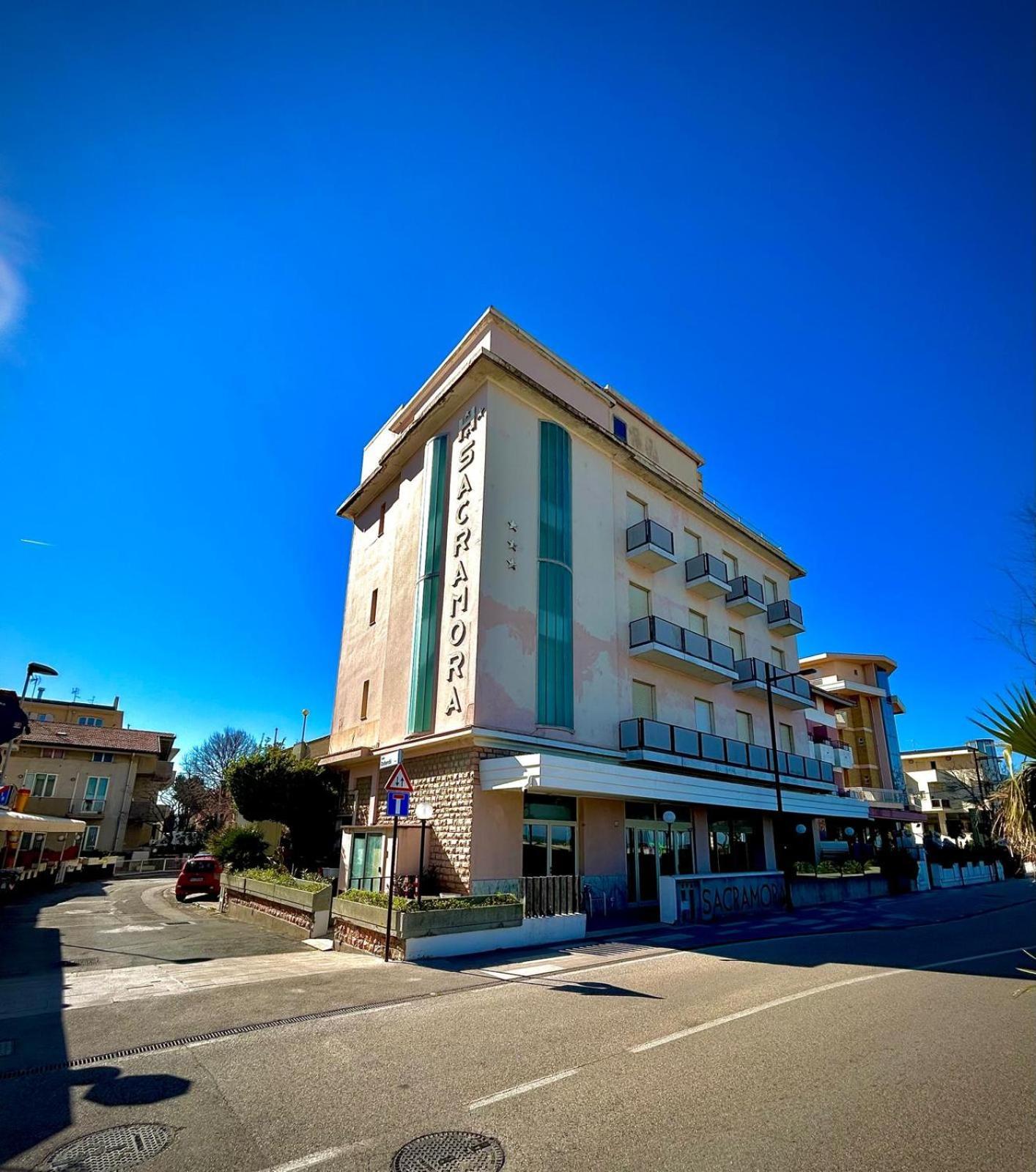 Hotel Sacramora リミニ エクステリア 写真